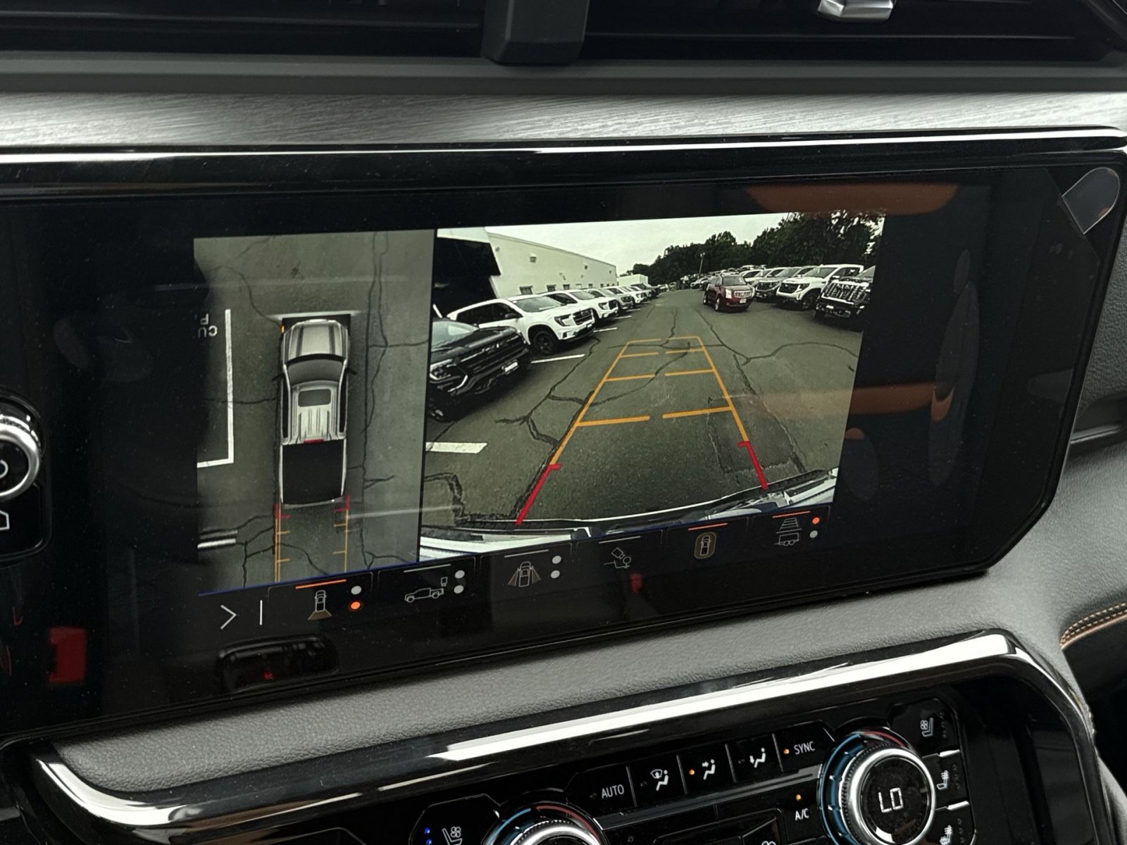 New 2026 GMC Sierra 1500 AT4 w/ AT4 Premium Package AWD/4WD image 19