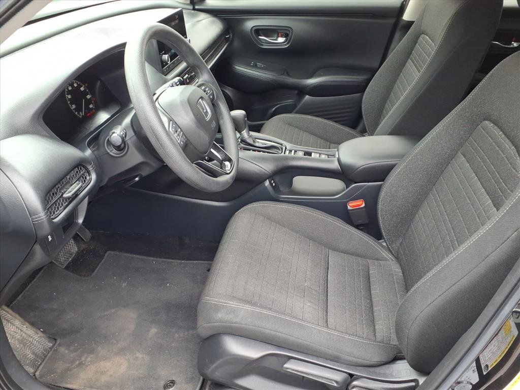 Used 2025 Honda HR-V LX image 11