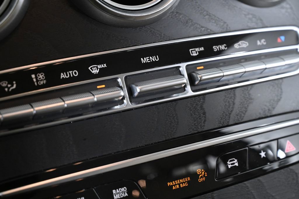 Used 2020 Mercedes-Benz GLC 300 4MATIC image 21