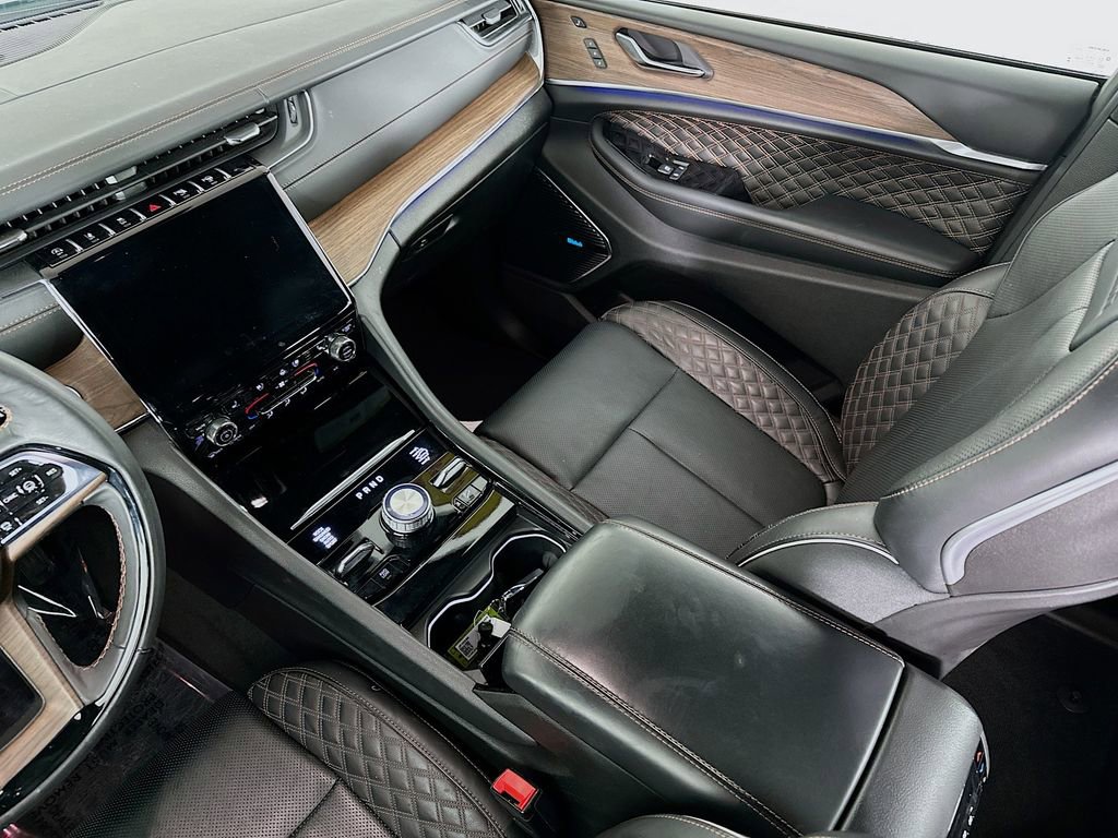 Certified 2024 Jeep Grand Cherokee Summit w/ High Altitude Package image 36