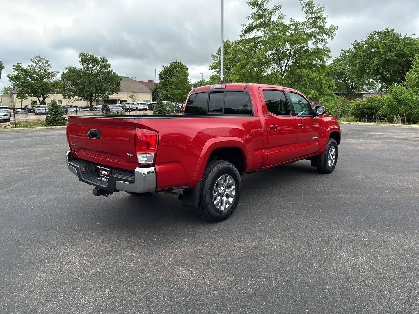 Used 2016 Toyota Tacoma SR5 w/ SR5 Appearance Package (SN) AWD/4WD image 11