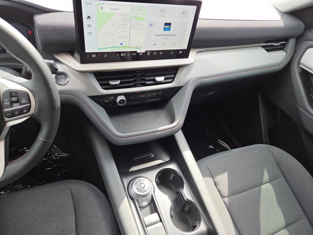 Used 2025 Ford Explorer Active RWD image 29