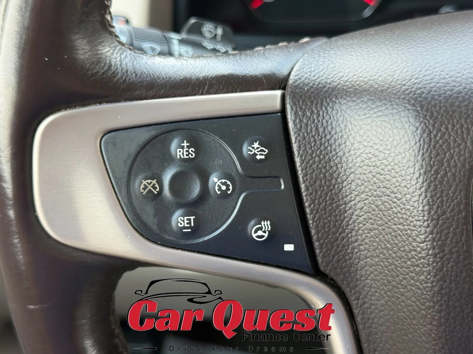 Used 2015 GMC Yukon Denali w/ Premium Package AWD/4WD image 35