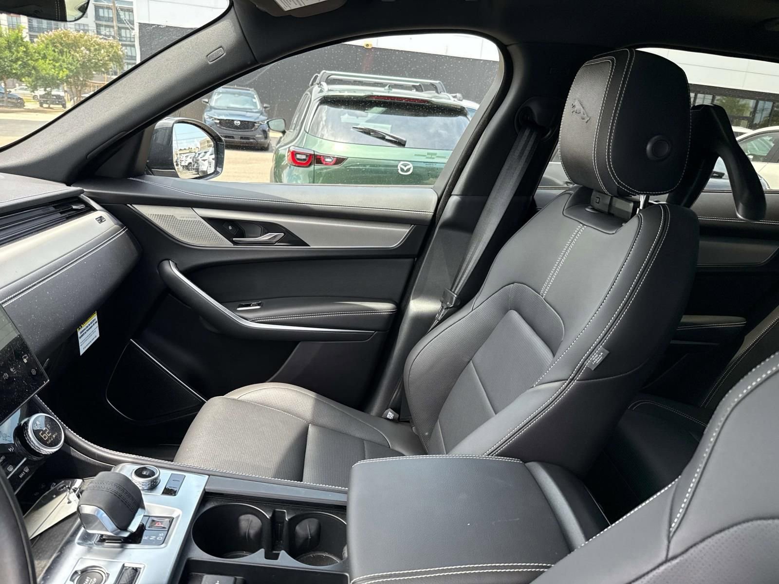 Used 2025 Jaguar F-PACE R-Dynamic S image 14