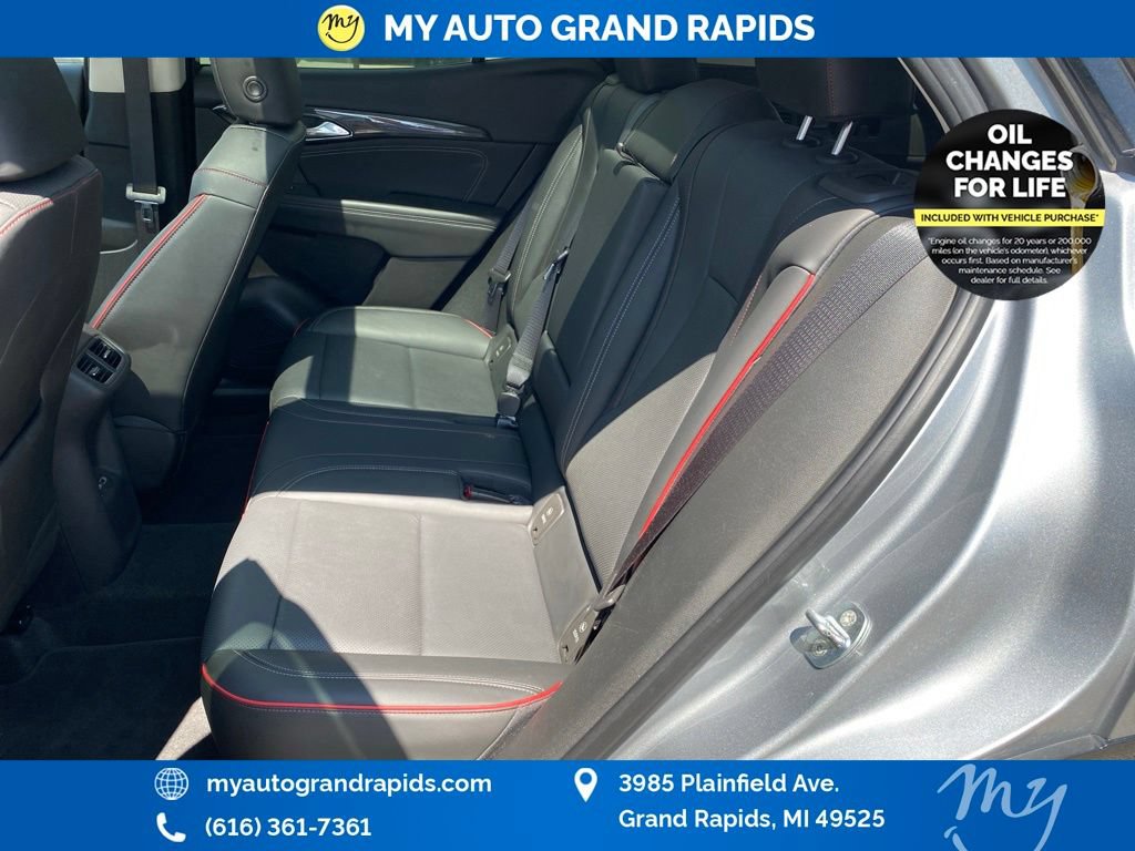 Used 2023 Buick Envision Essence w/ Sport Touring Package AWD/4WD image 37