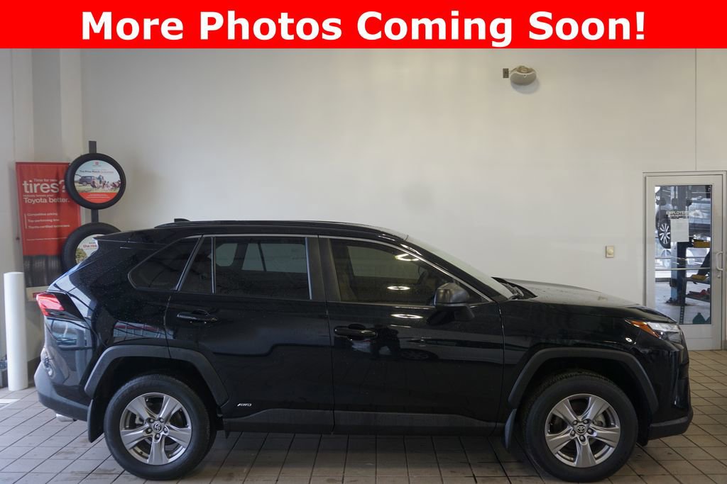 Used 2025 Toyota RAV4 LE image 2