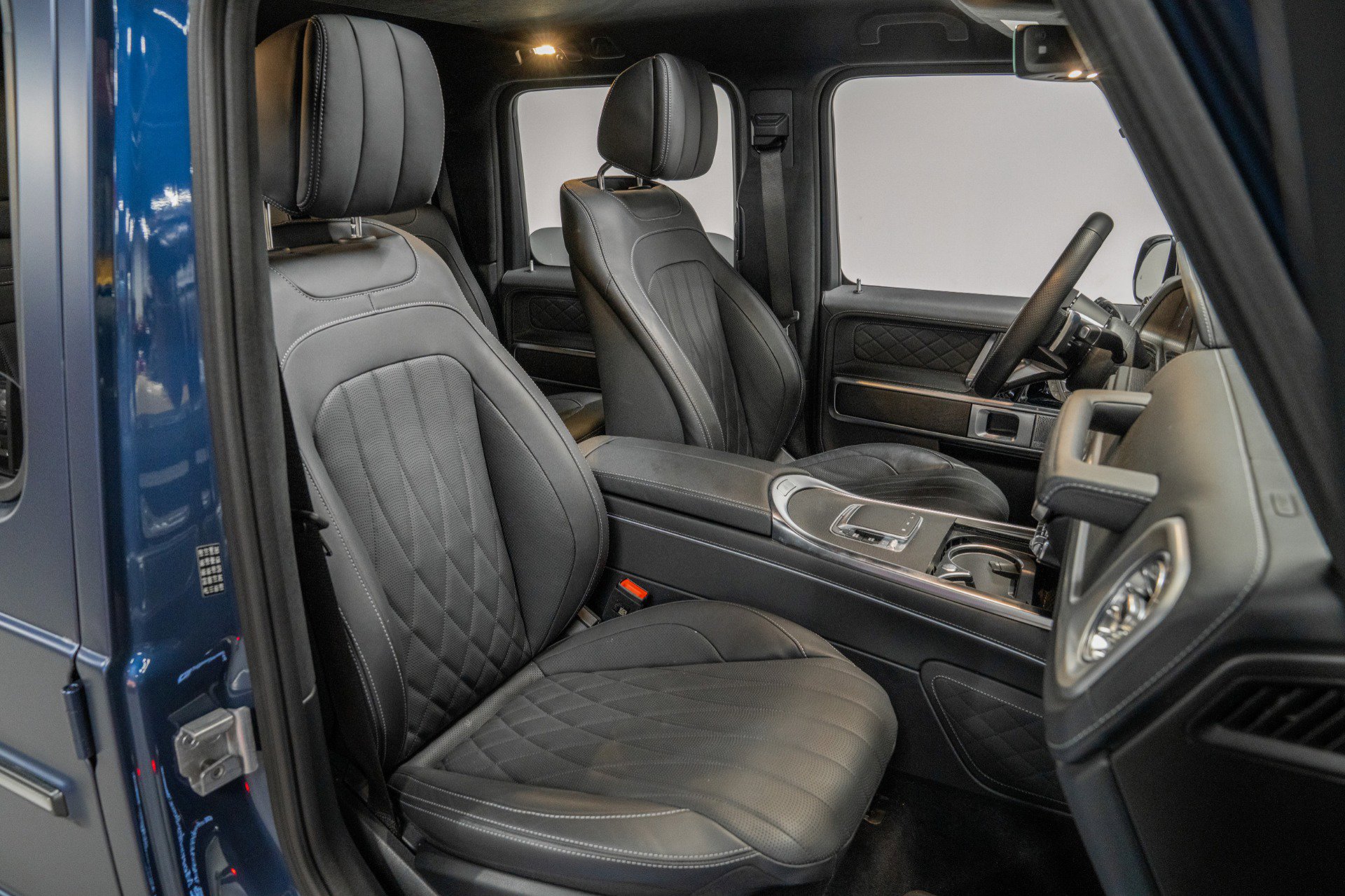 Used 2025 Mercedes-Benz G 550 image 24