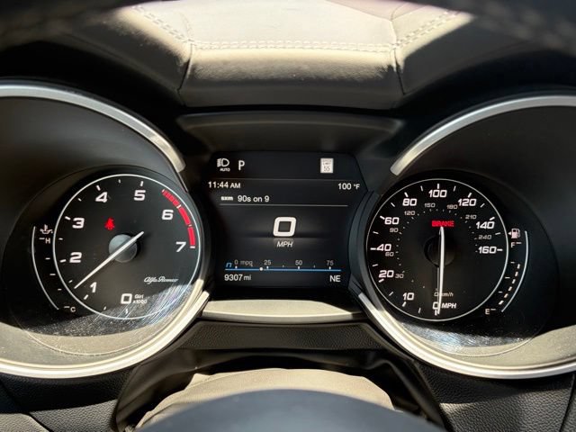 Used 2023 Alfa Romeo Stelvio Veloce AWD/4WD image 27