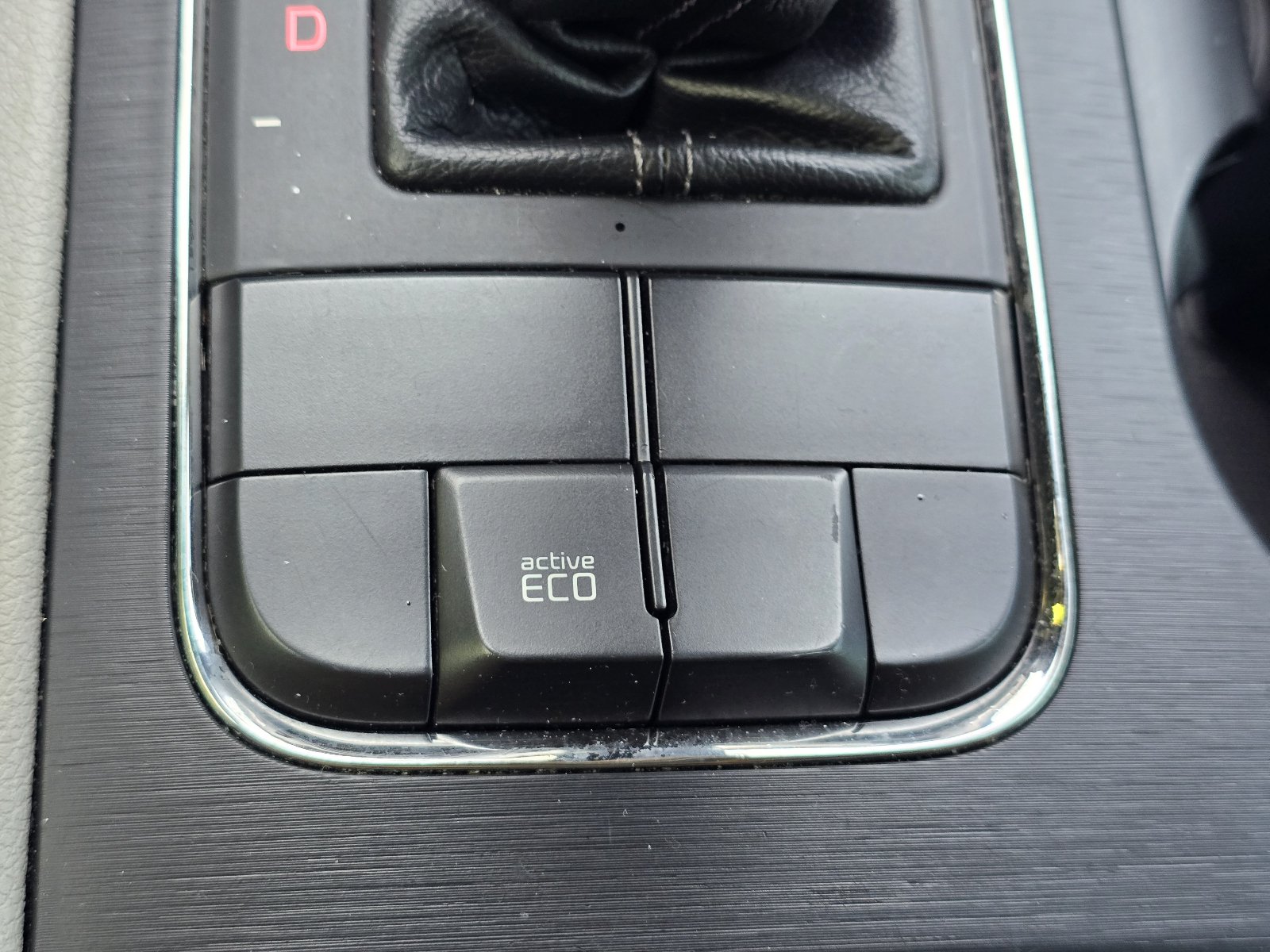Used 2018 Kia Sedona L FWD image 22