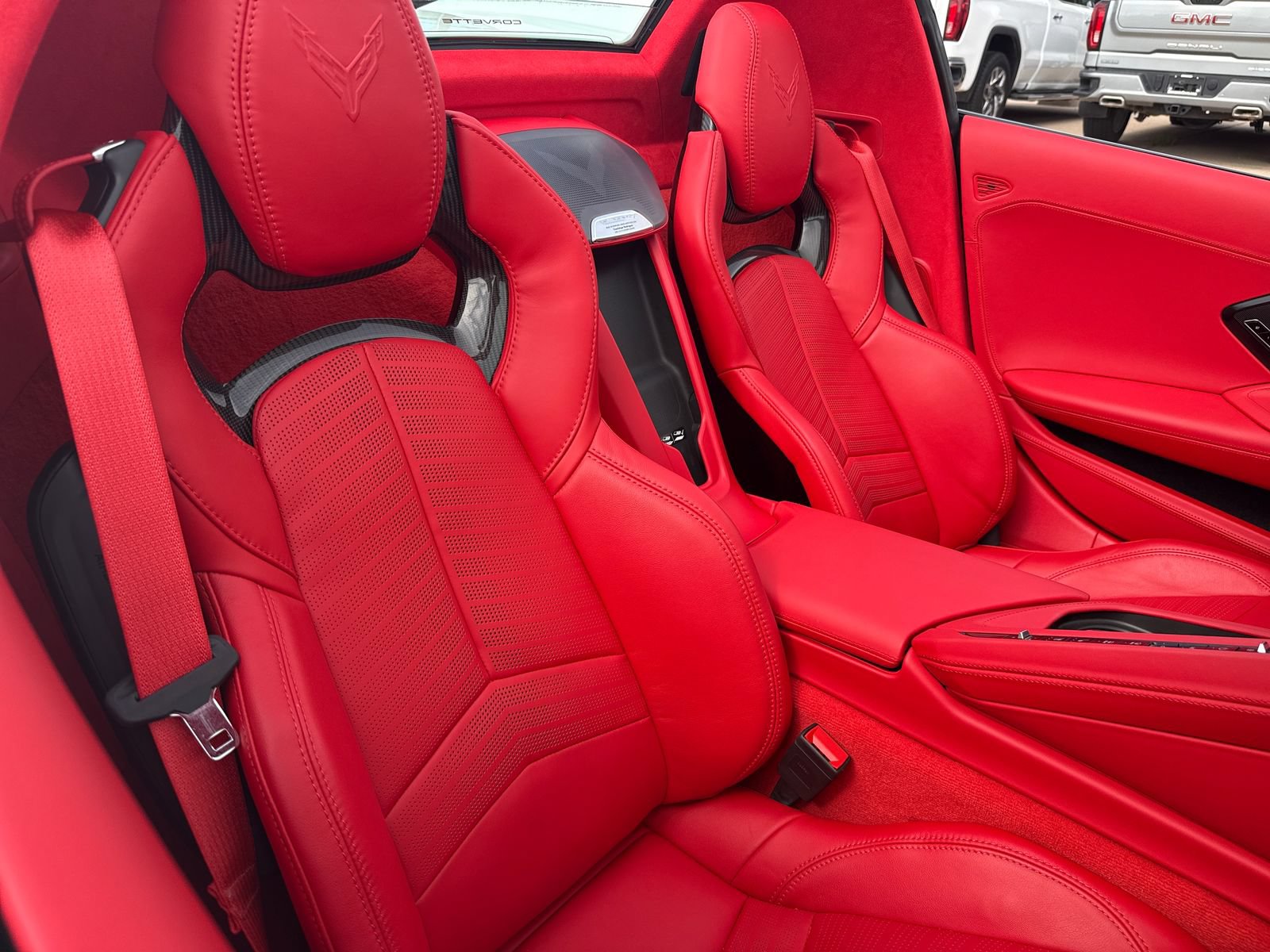Used 2024 Chevrolet Corvette Stingray Premium Conv w/ Z51 Performance Package RWD image 27