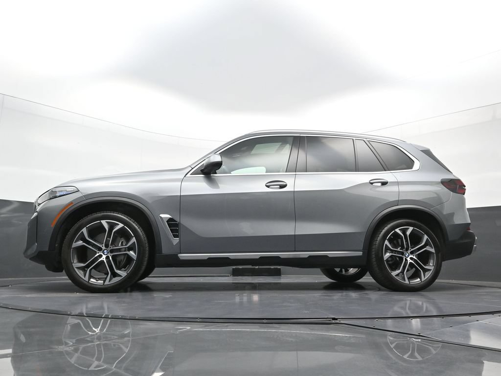 New 2026 BMW X5 xDrive40i AWD/4WD image 25