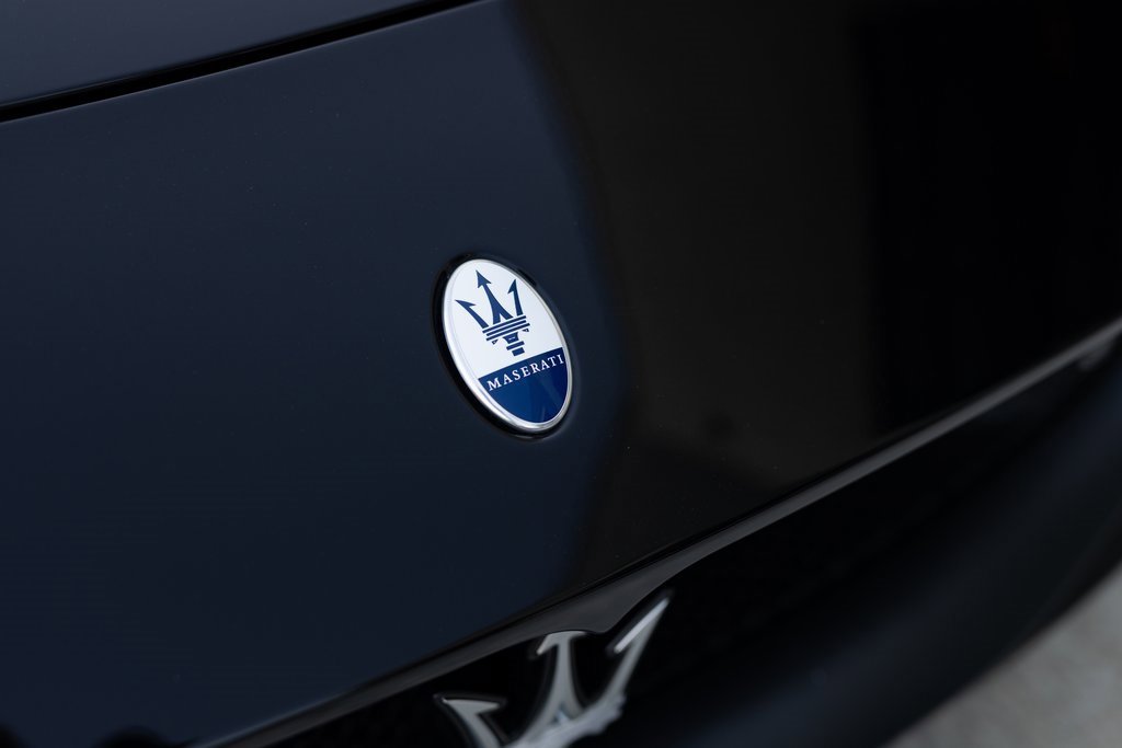 Used 2022 Maserati MC20 Coupe image 12