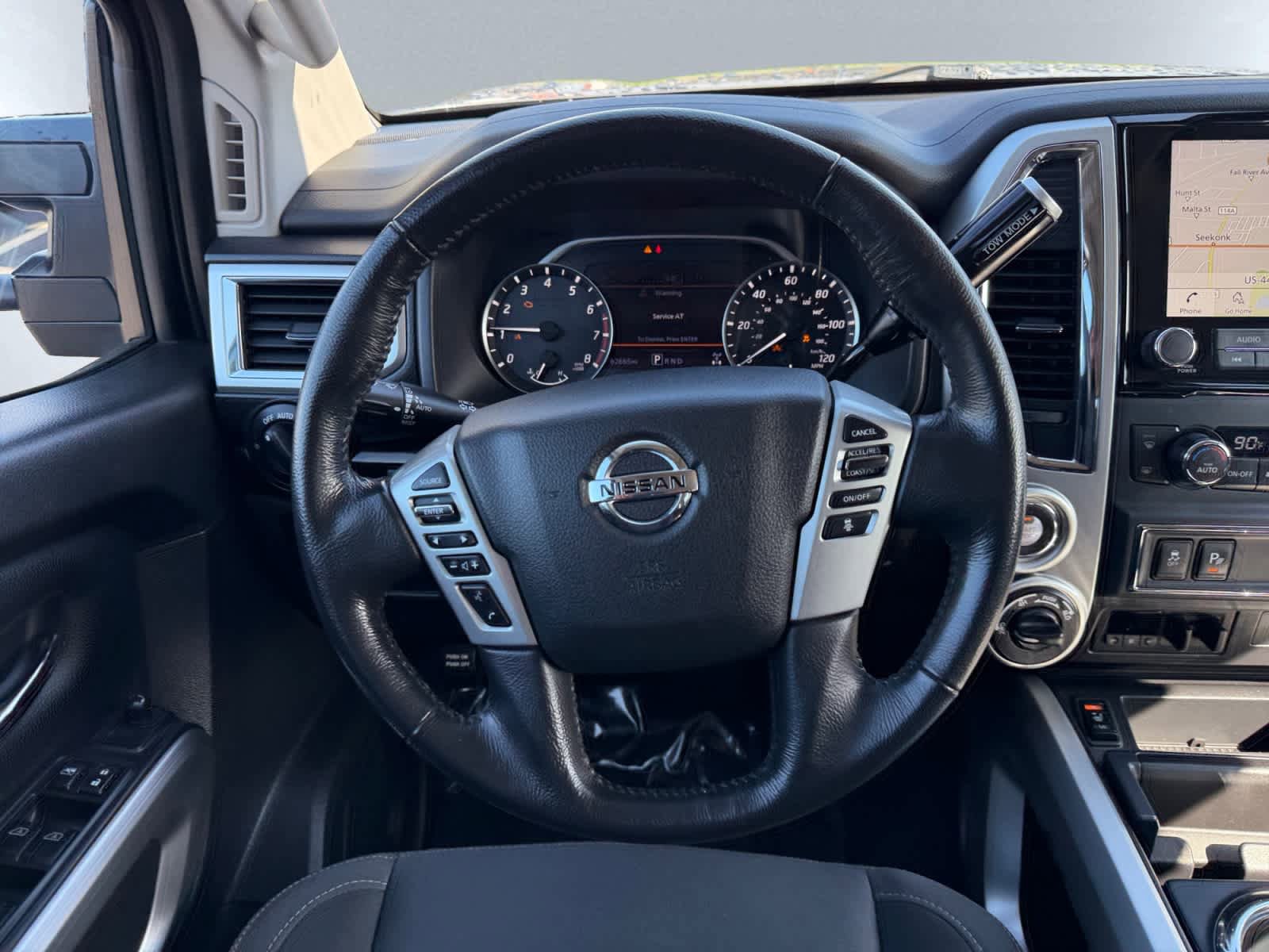 Used 2021 Nissan Titan SV w/ SV Convenience Package AWD/4WD image 17
