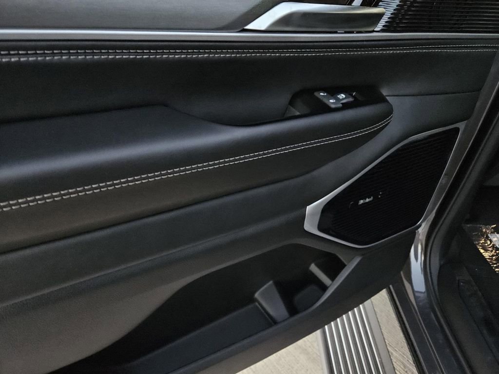 New 2026 Jeep Grand Wagoneer L Limited image 20