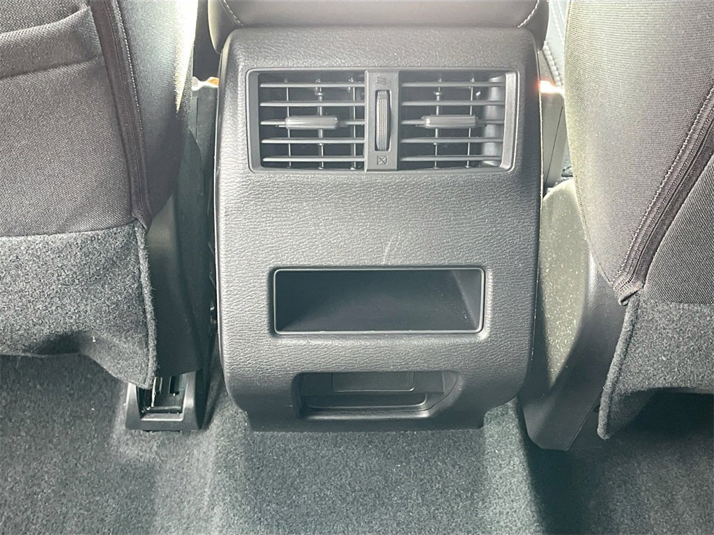 Used 2024 Mitsubishi Outlander ES image 23