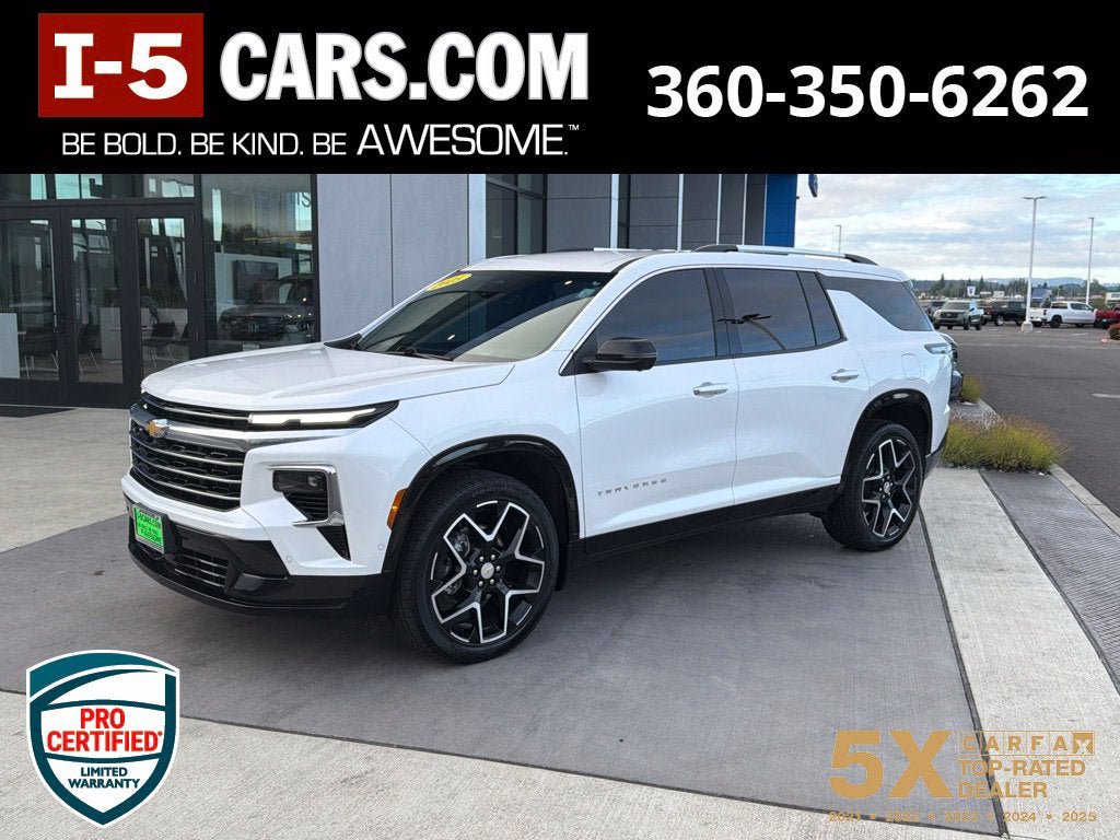 Used 2025 Chevrolet Traverse High Country AWD/4WD image 1