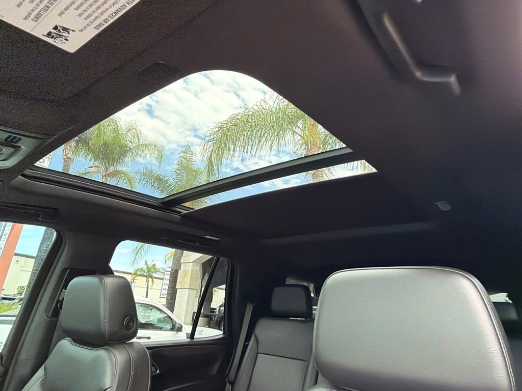 Used 2021 Chevrolet Tahoe LT w/ LT Signature Package RWD image 28