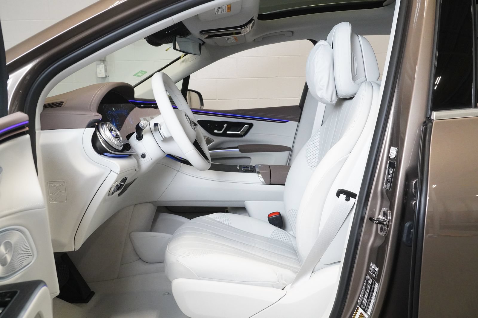 New 2027 Mercedes-Benz EQS 400 4MATIC SUV image 14