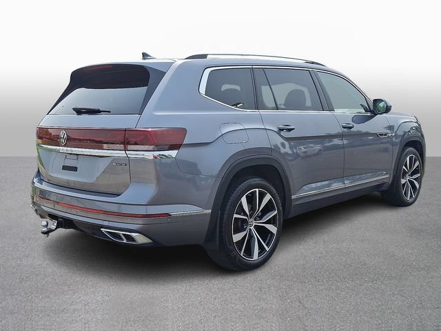 Used 2024 Volkswagen Atlas SEL Premium R-Line AWD/4WD image 4
