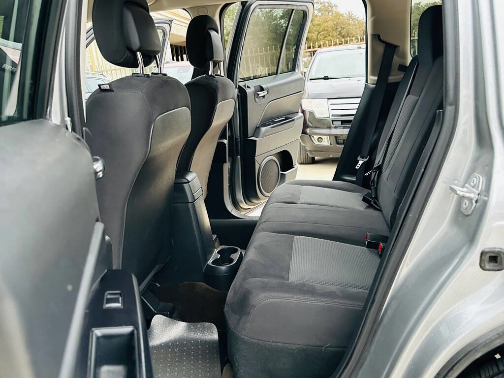 Used 2016 Jeep Patriot Sport w/ Power Value Group FWD image 14