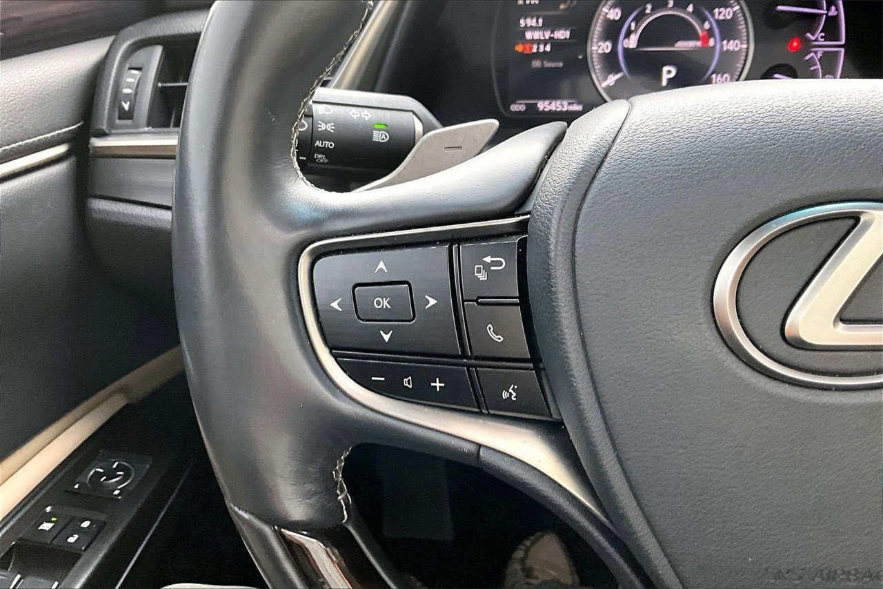 Used 2019 Lexus ES 350 w/ Premium Package image 30