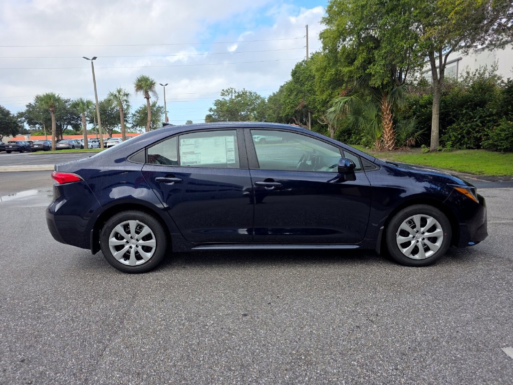 New 2027 Toyota Corolla LE FWD image 12