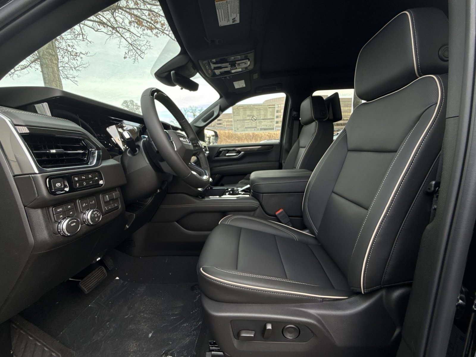 New 2026 GMC Yukon XL Elevation w/ Elevation Premium Package image 13