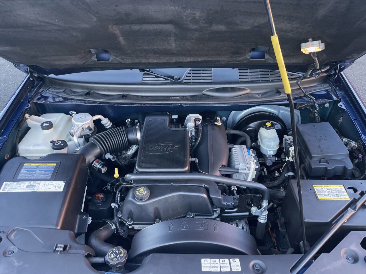 Used 2002 GMC Envoy SLE image 4