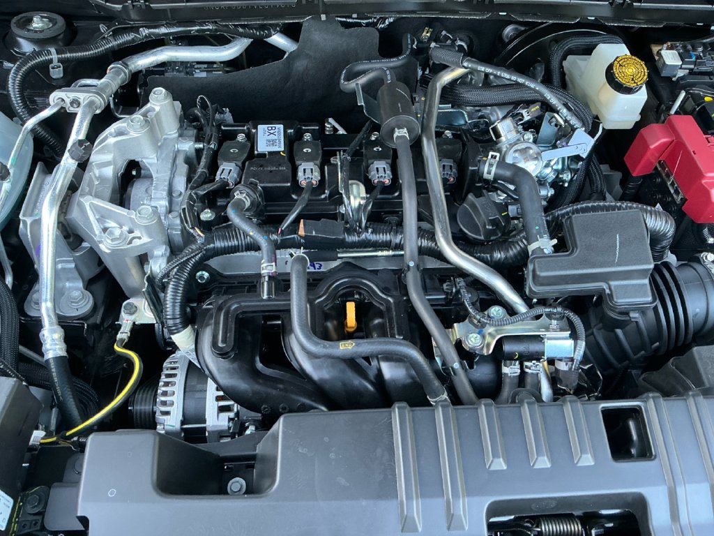 New 2027 Nissan Kicks SR w/ SR Premium Package AWD/4WD image 9