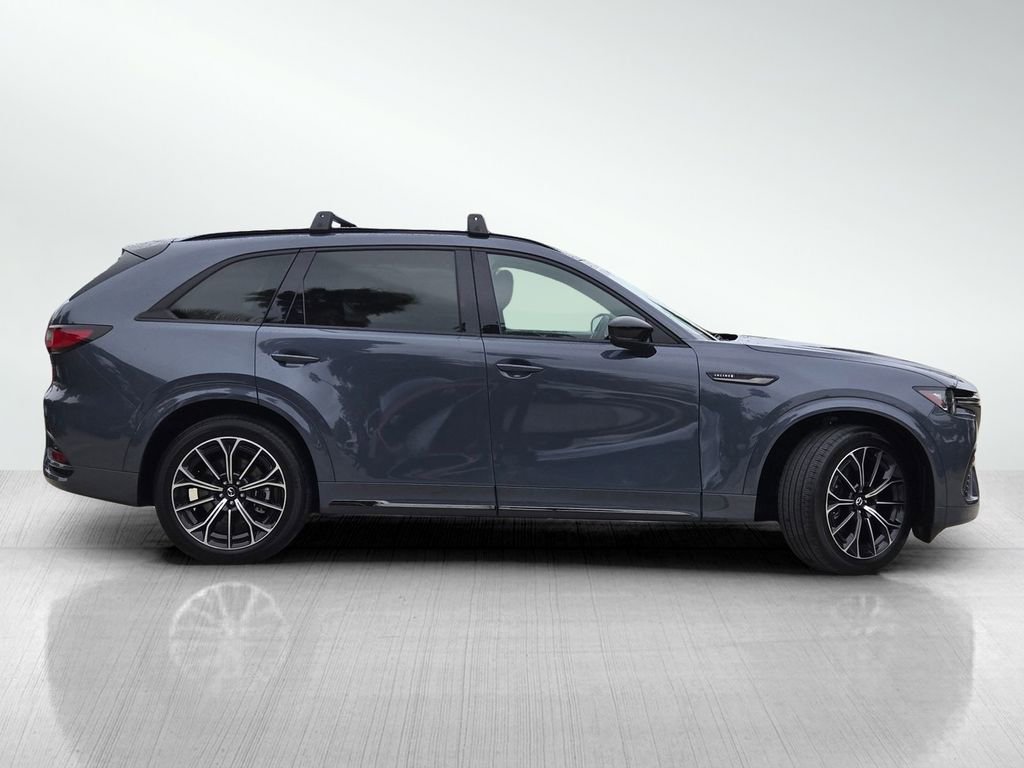 Certified 2025 MAZDA CX-70 3.3 Turbo S w/ Premium Package AWD/4WD image 3