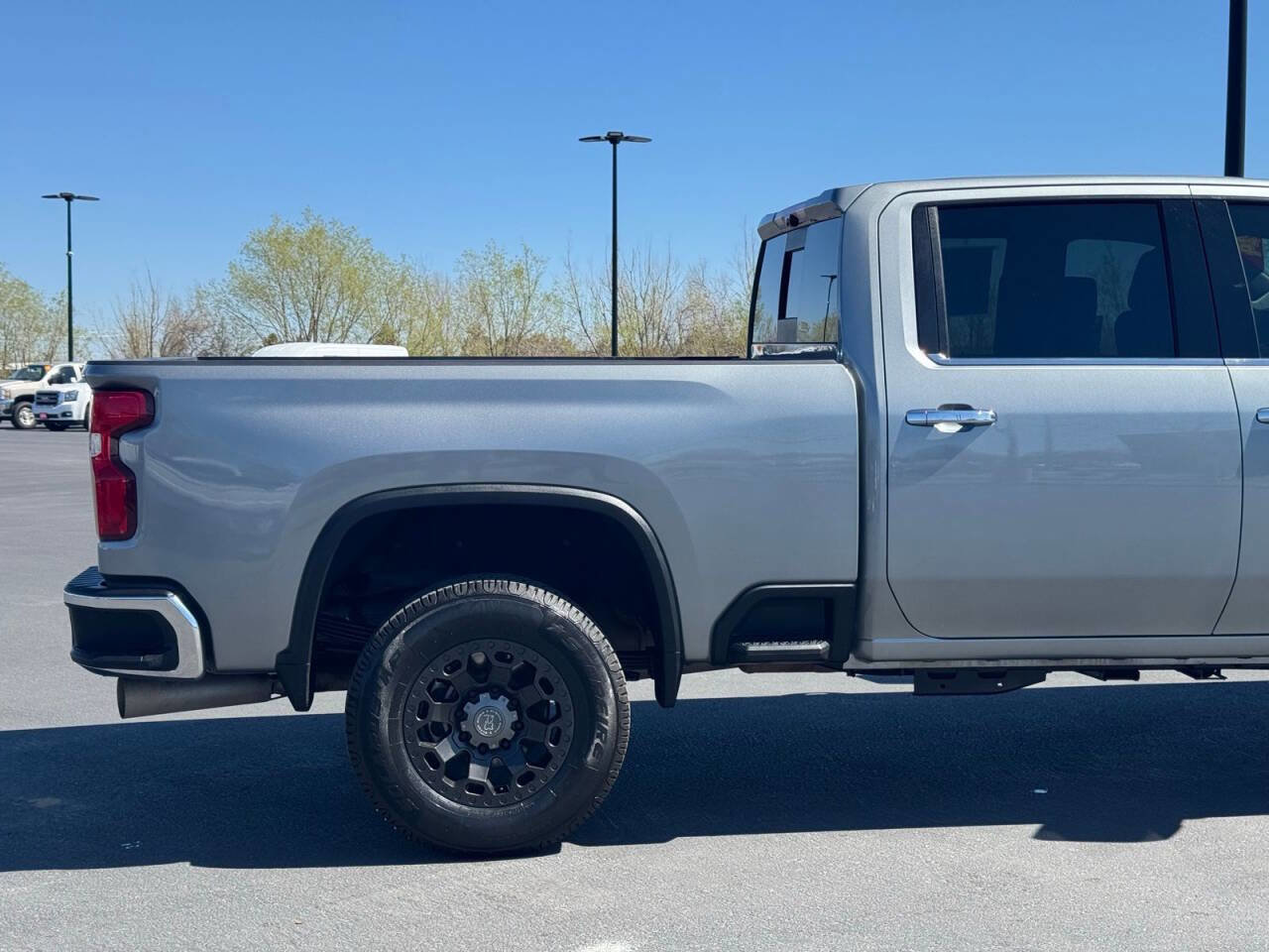 Used 2024 Chevrolet Silverado 2500 LTZ w/ LTZ Premium Package AWD/4WD image 10