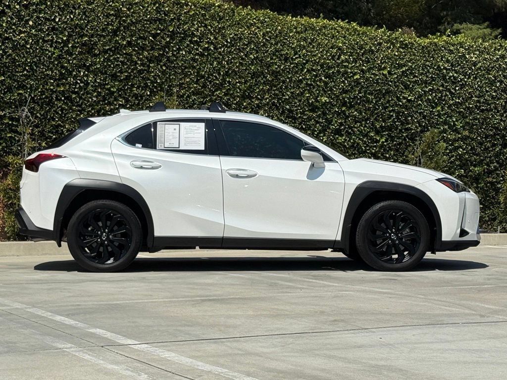 Certified 2024 Lexus UX 250h FWD image 11