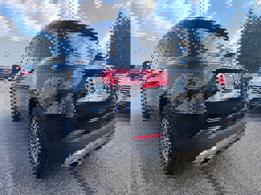 Certified 2022 Mercedes-Benz GLC 300 4MATIC w/ Premium Package Lite image 4