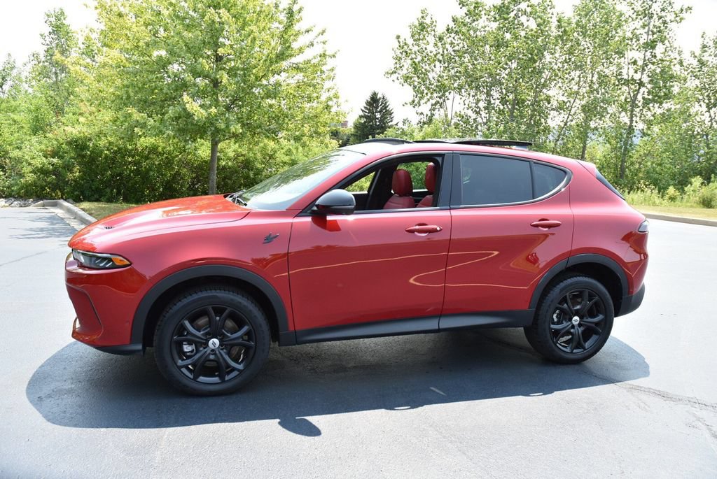 Used 2025 Dodge Hornet GT w/ GT Plus Package AWD/4WD image 8