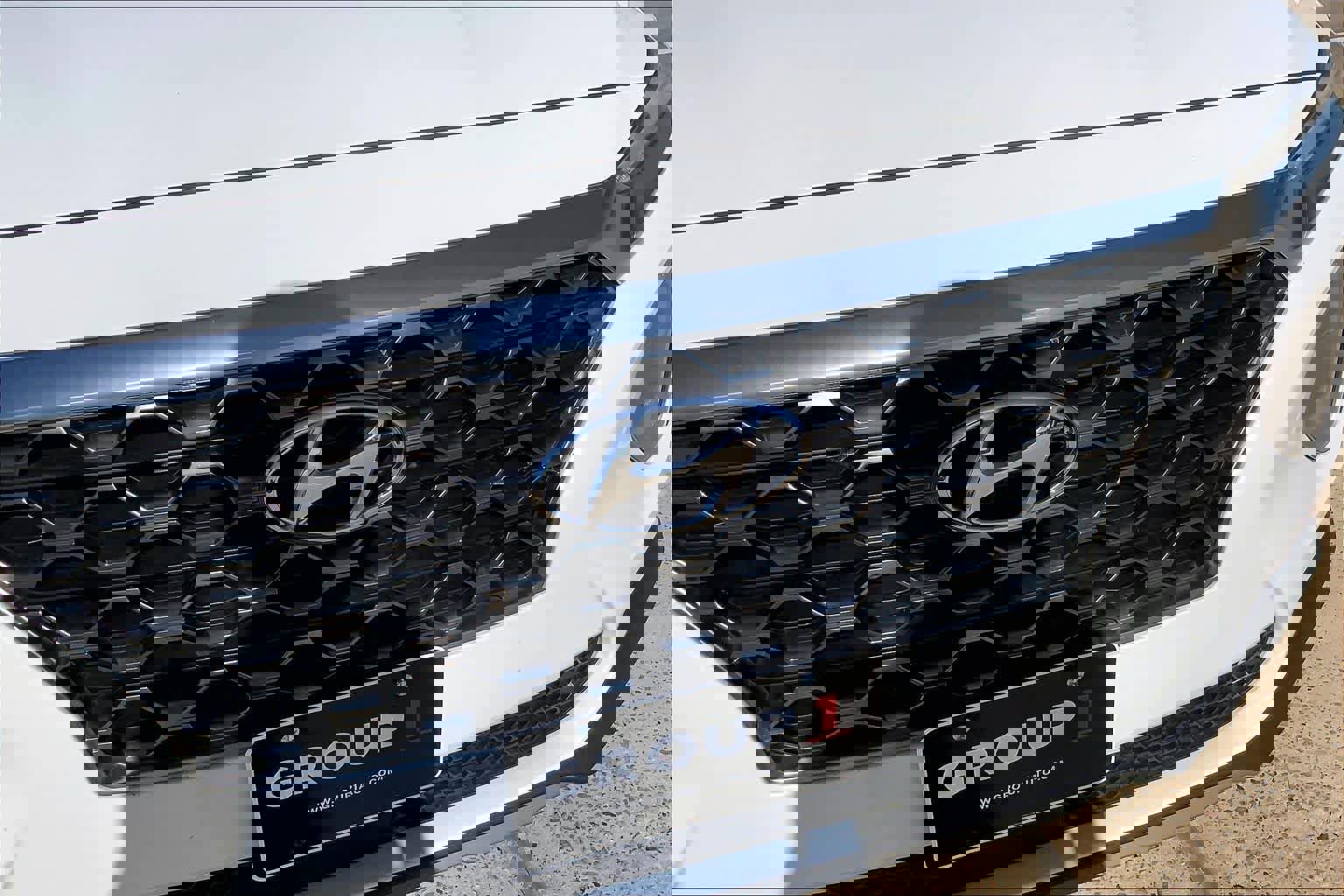 Used 2019 Hyundai Santa Fe SEL image 28