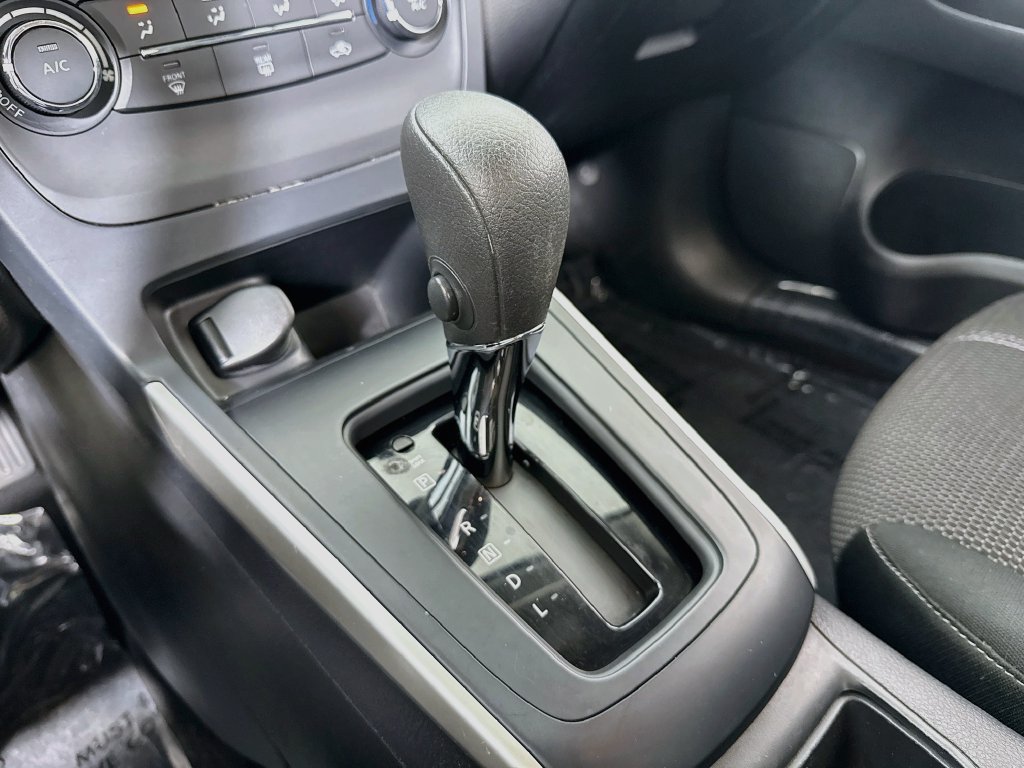 Used 2018 Nissan Sentra S w/ S Midnight Style Package FWD image 17