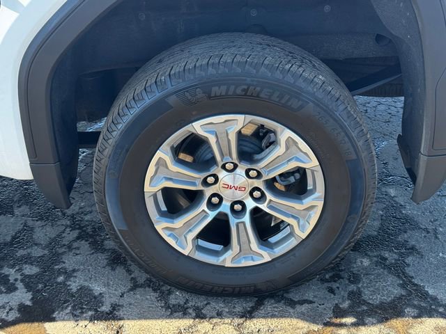 Used 2025 GMC Sierra 1500 SLT image 11