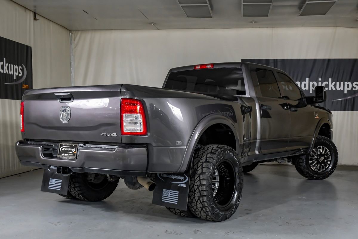 Used 2024 RAM 3500 Tradesman w/ Chrome Appearance Group image 9