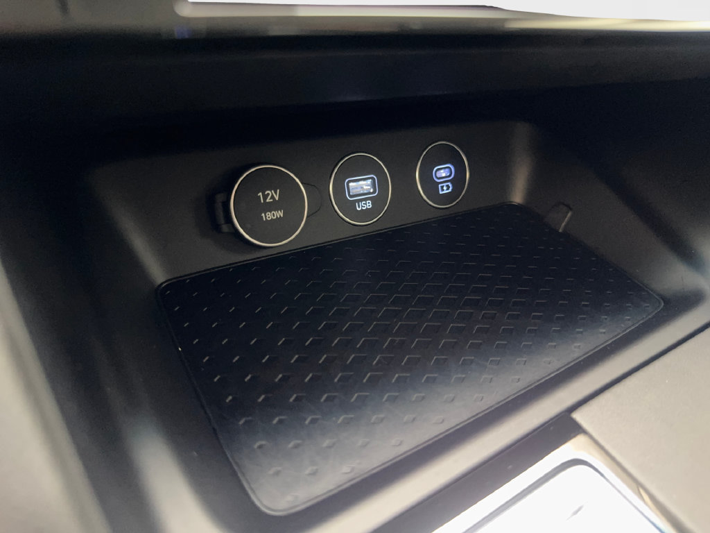Used 2026 Genesis G70 2.5T RWD image 70