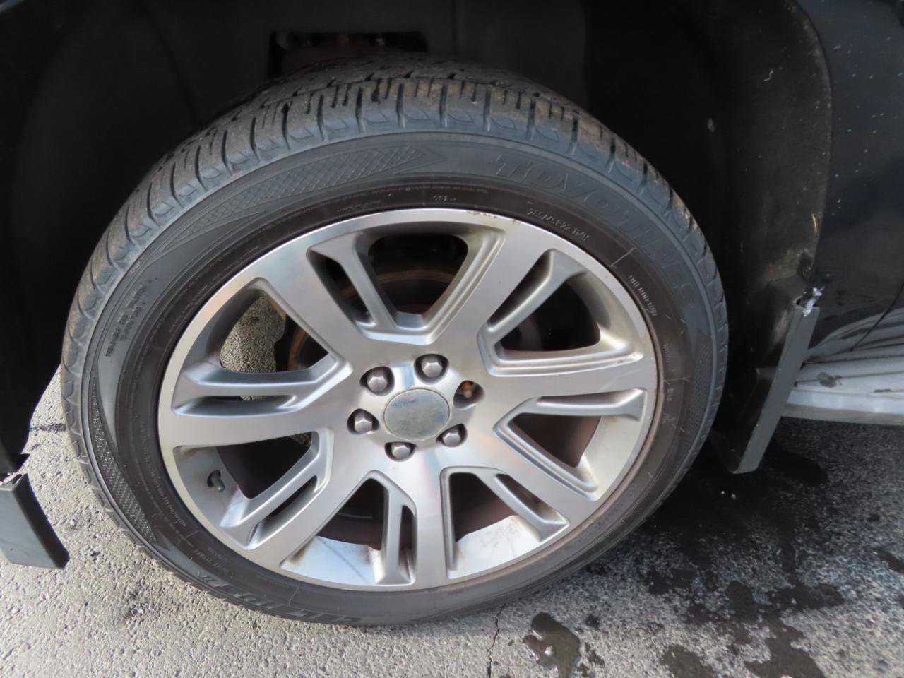 Used 2015 Chevrolet Tahoe LT AWD/4WD image 27