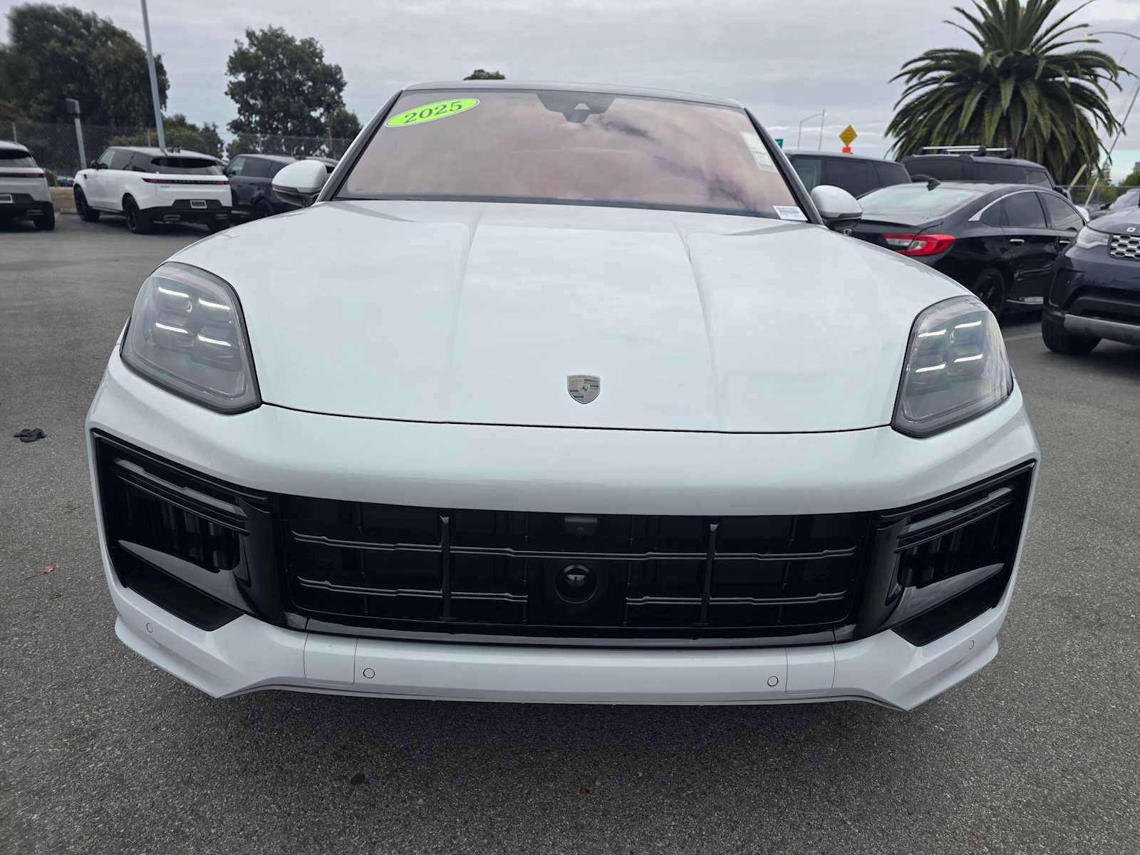 Used 2025 Porsche Cayenne Turbo image 8