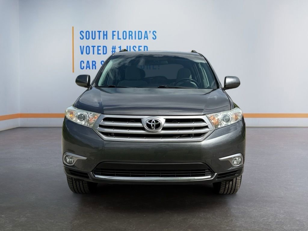Used 2013 Toyota Highlander Plus AWD/4WD image 9