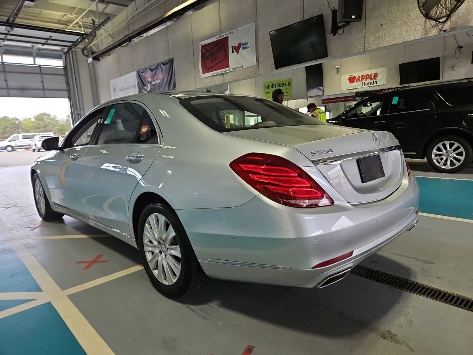 Used 2015 Mercedes-Benz S 550 4MATIC Sedan image 3