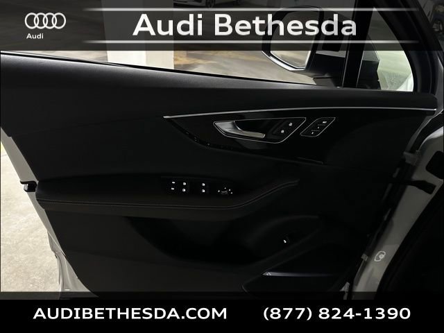 New 2025 Audi Q7 3.0T Prestige image 13