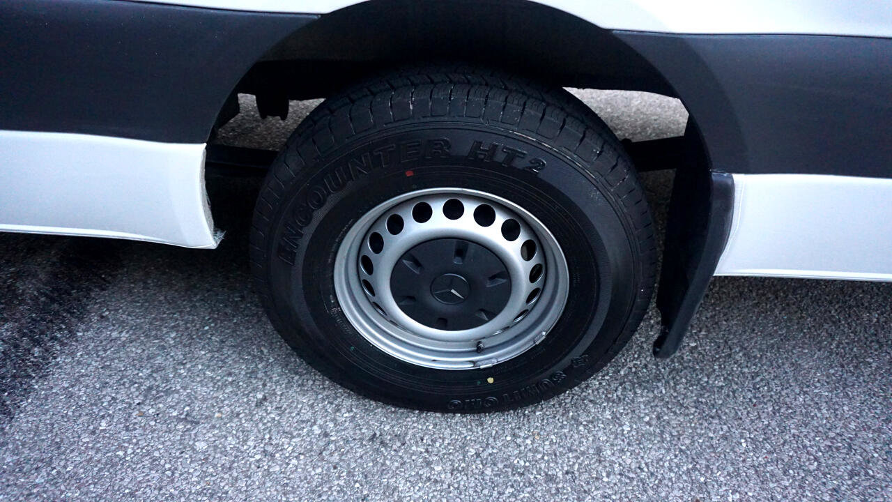 Used 2023 Mercedes-Benz Sprinter 2500 image 10