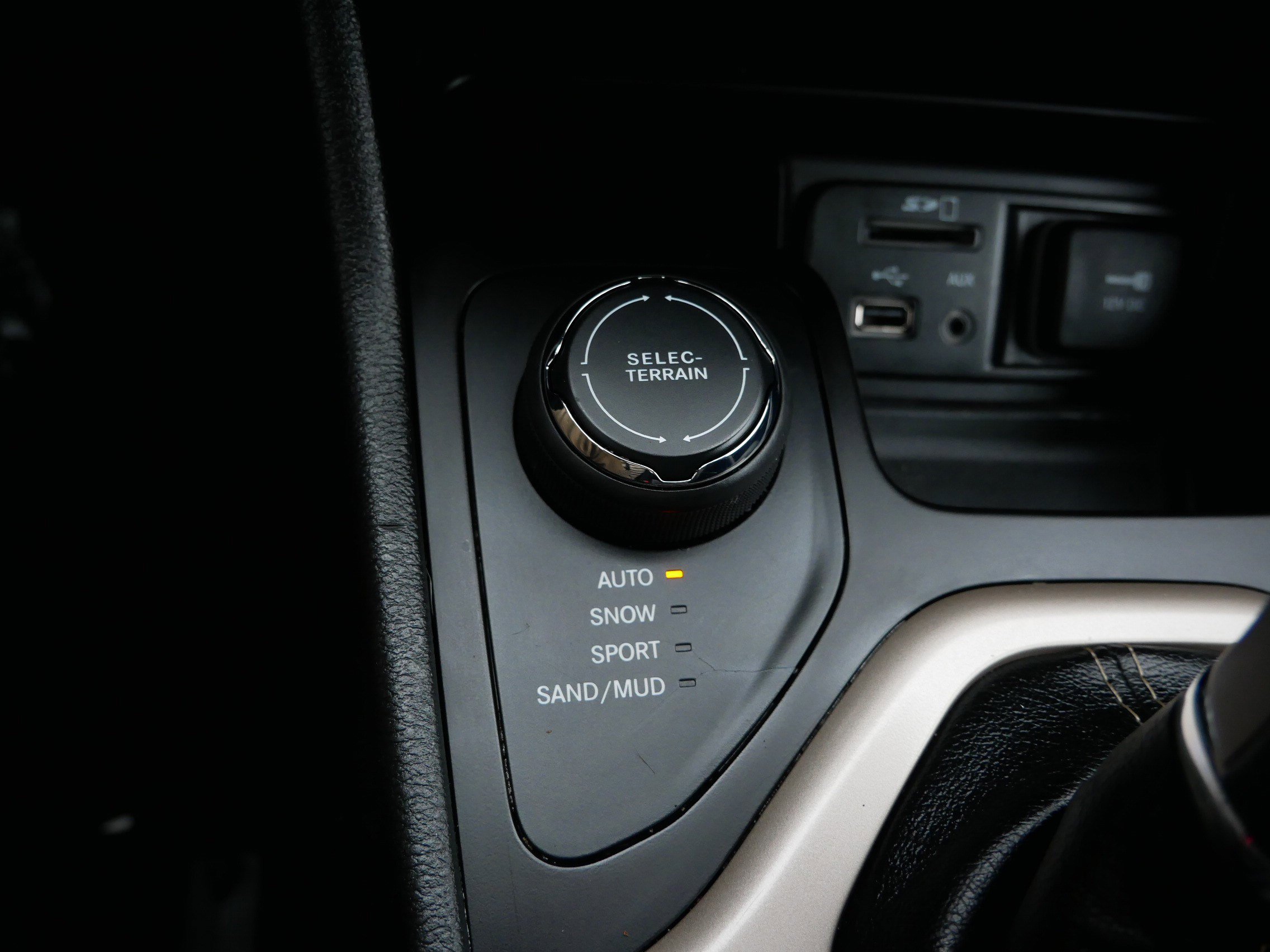 Used 2017 Jeep Cherokee Latitude image 30