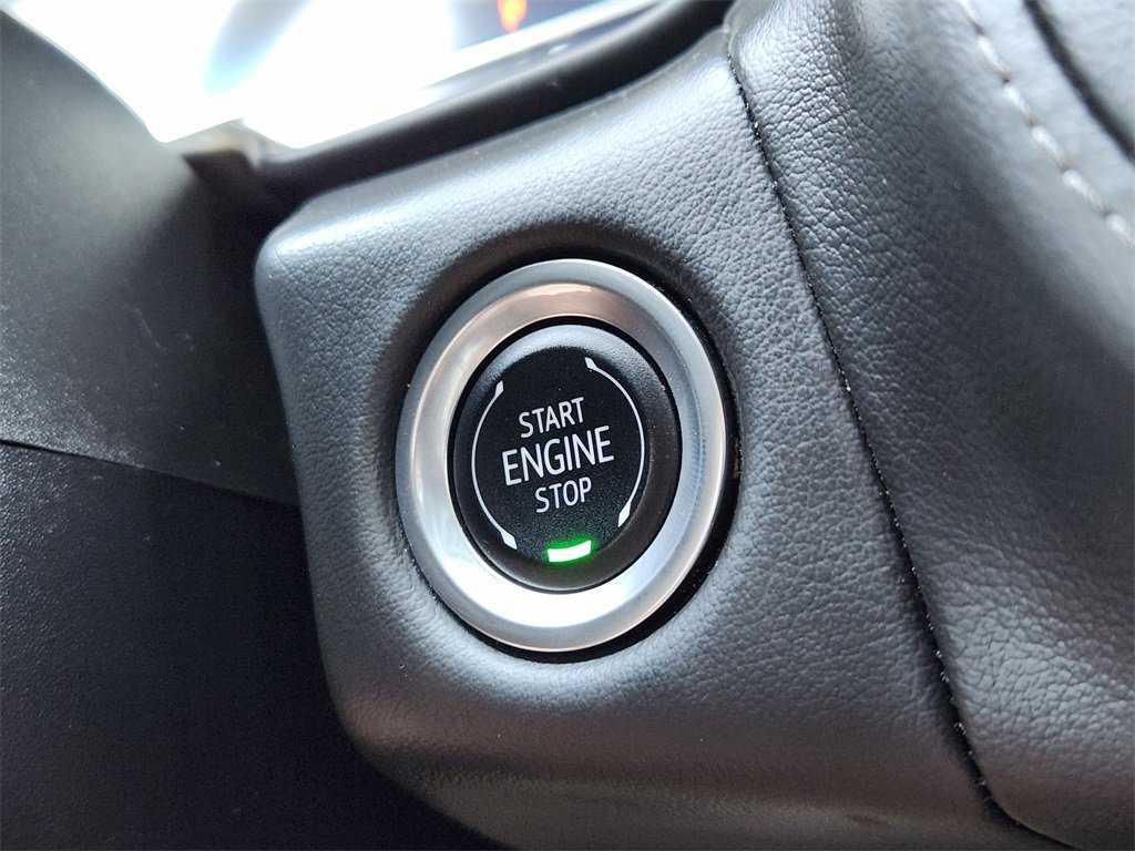 Used 2024 Chevrolet Suburban LT image 22