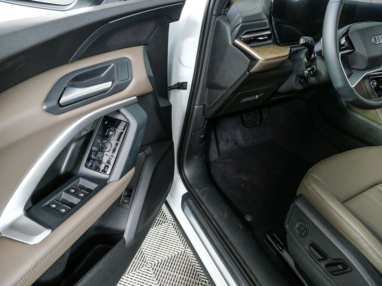 New 2026 Audi Q5 2.0T AWD/4WD image 8