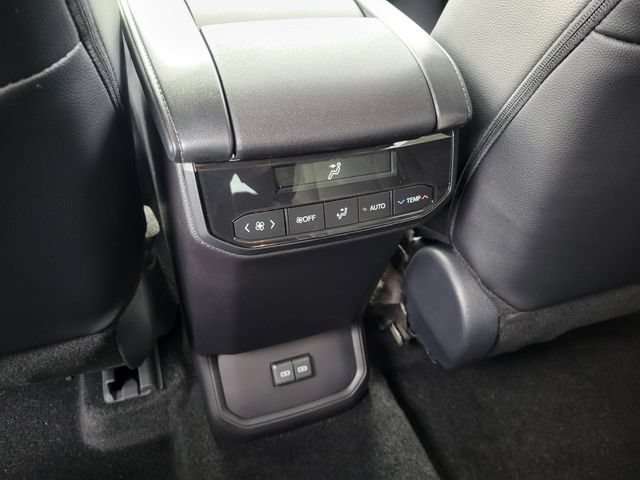New 2026 Toyota Highlander XLE AWD/4WD image 17