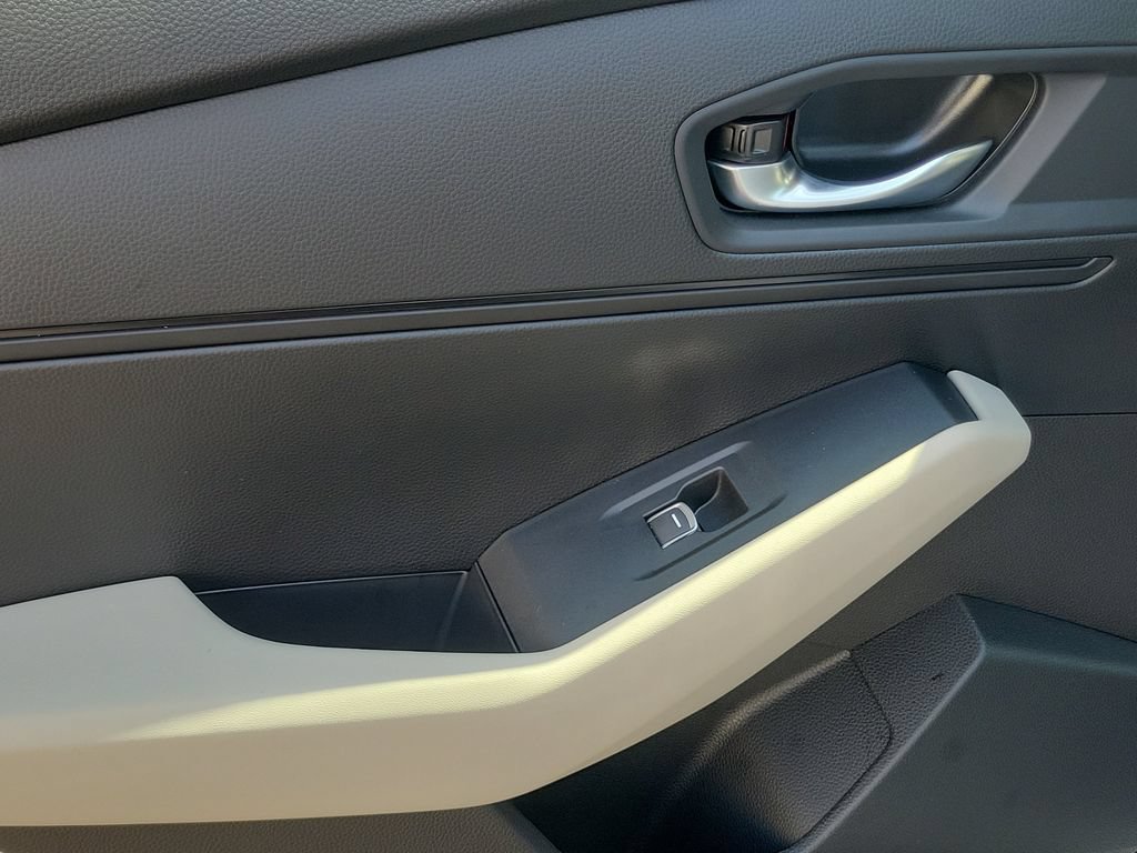 Certified 2025 Honda Accord LX image 15